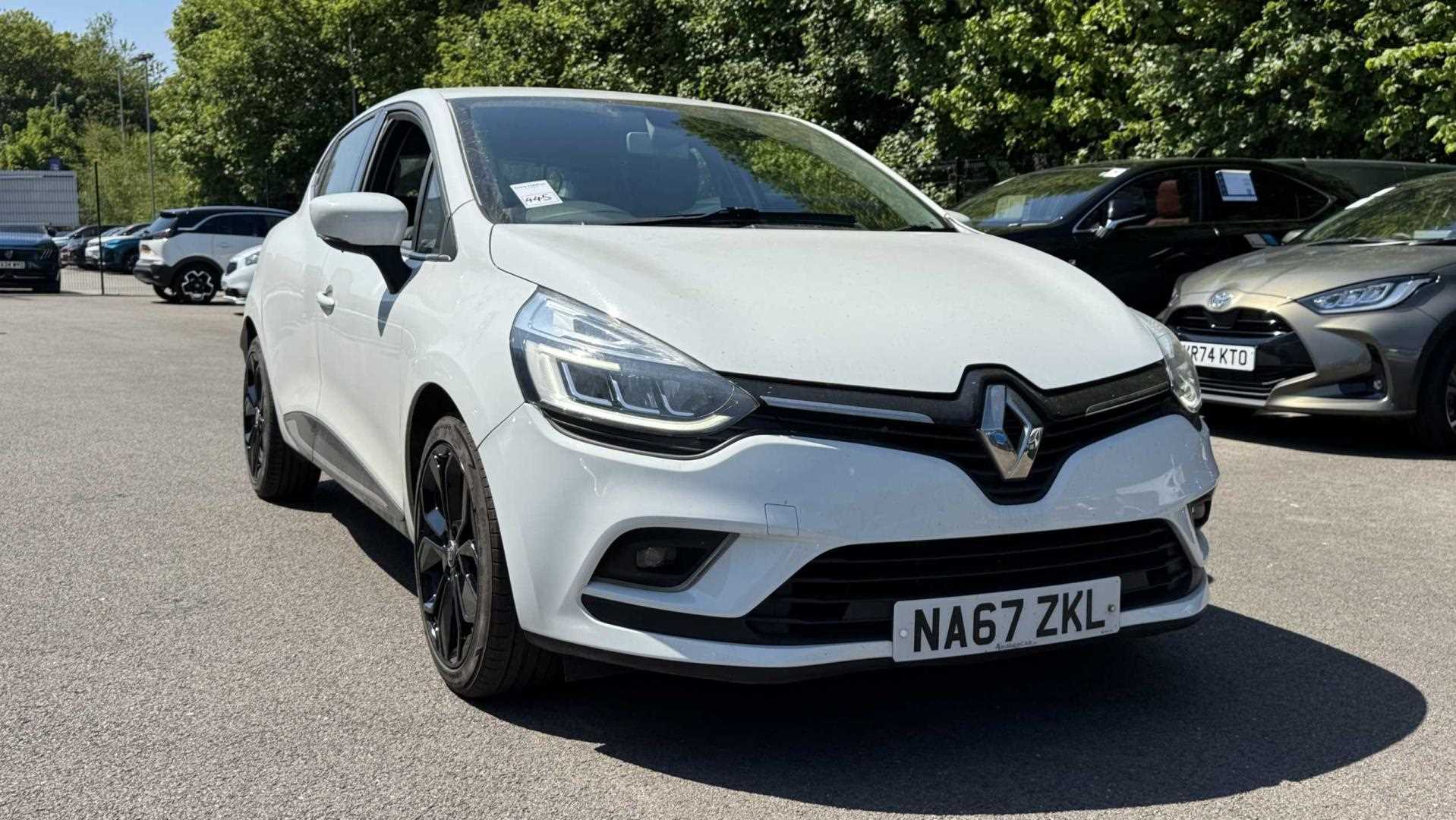 Main listing image - Renault Clio