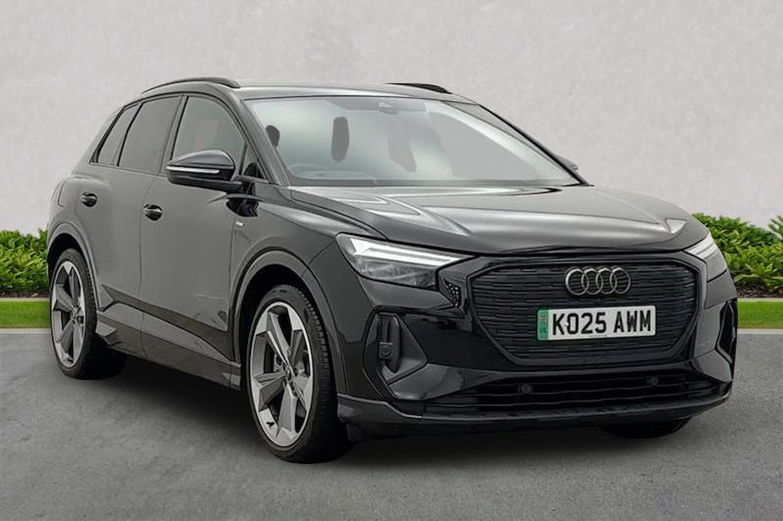 Main listing image - Audi Q4
