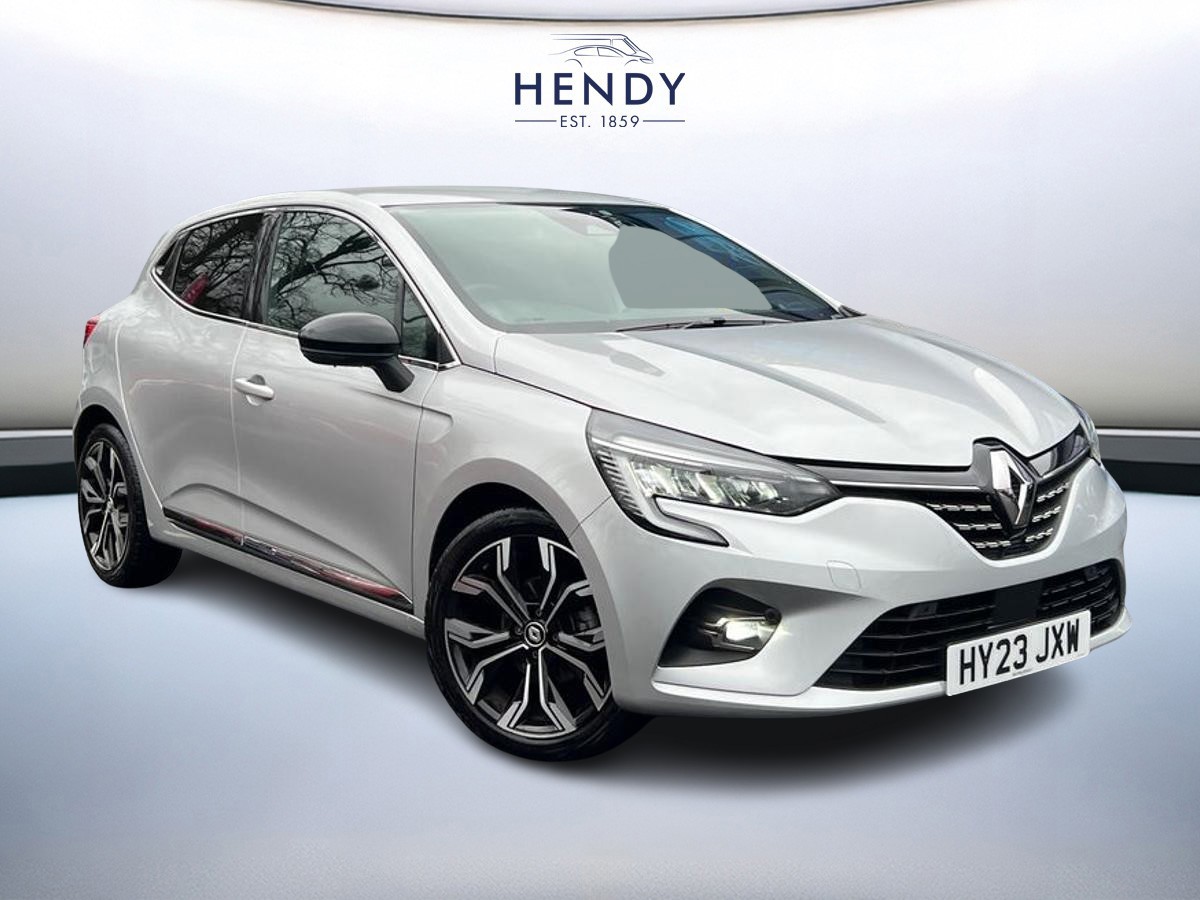 Main listing image - Renault Clio