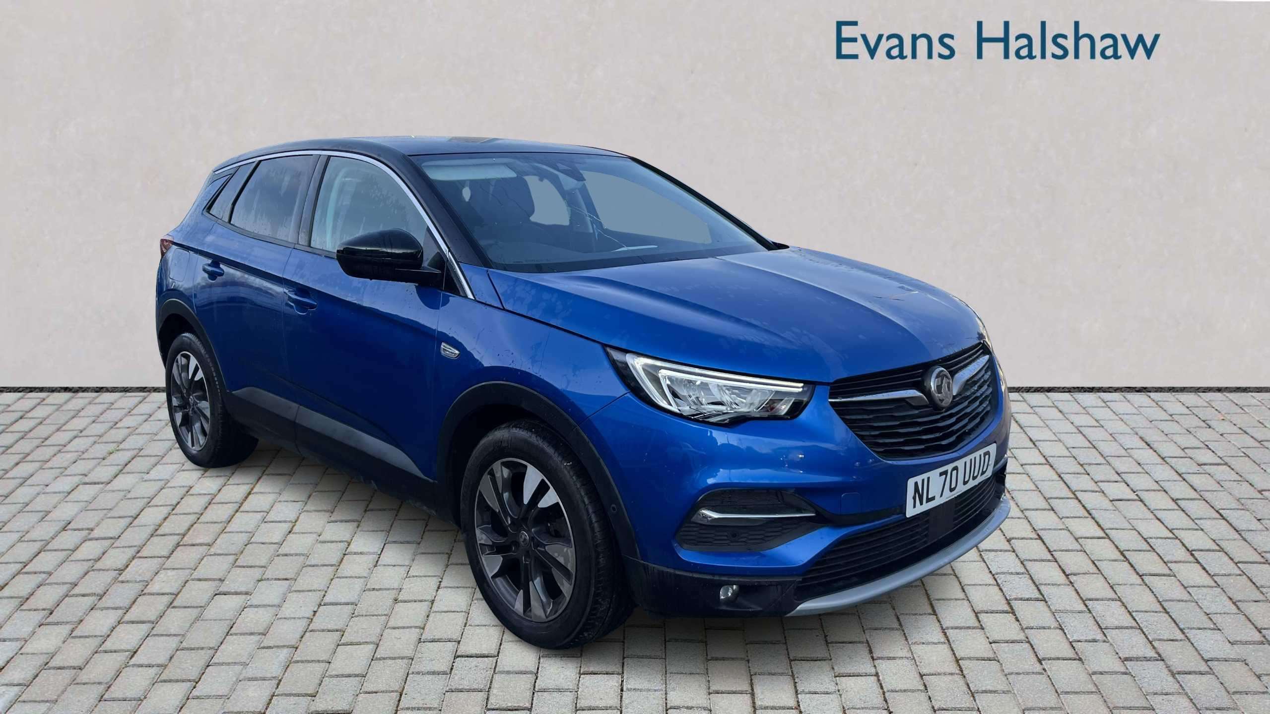 Main listing image - Vauxhall Grandland X