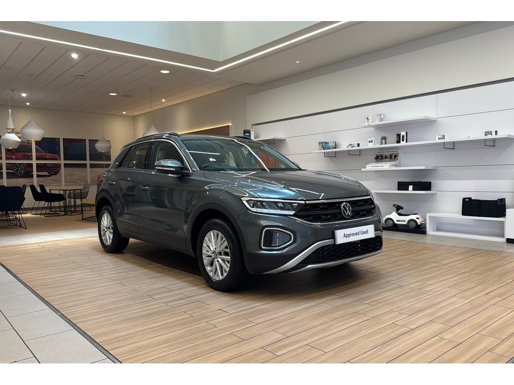 Main listing image - Volkswagen T-Roc