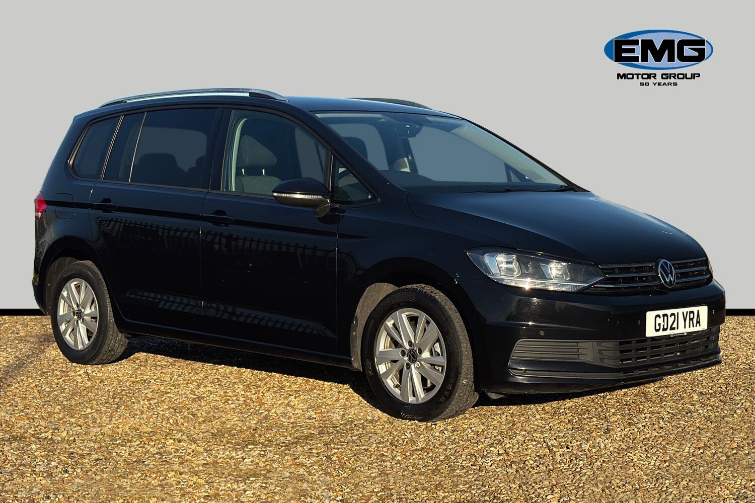 Main listing image - Volkswagen Touran