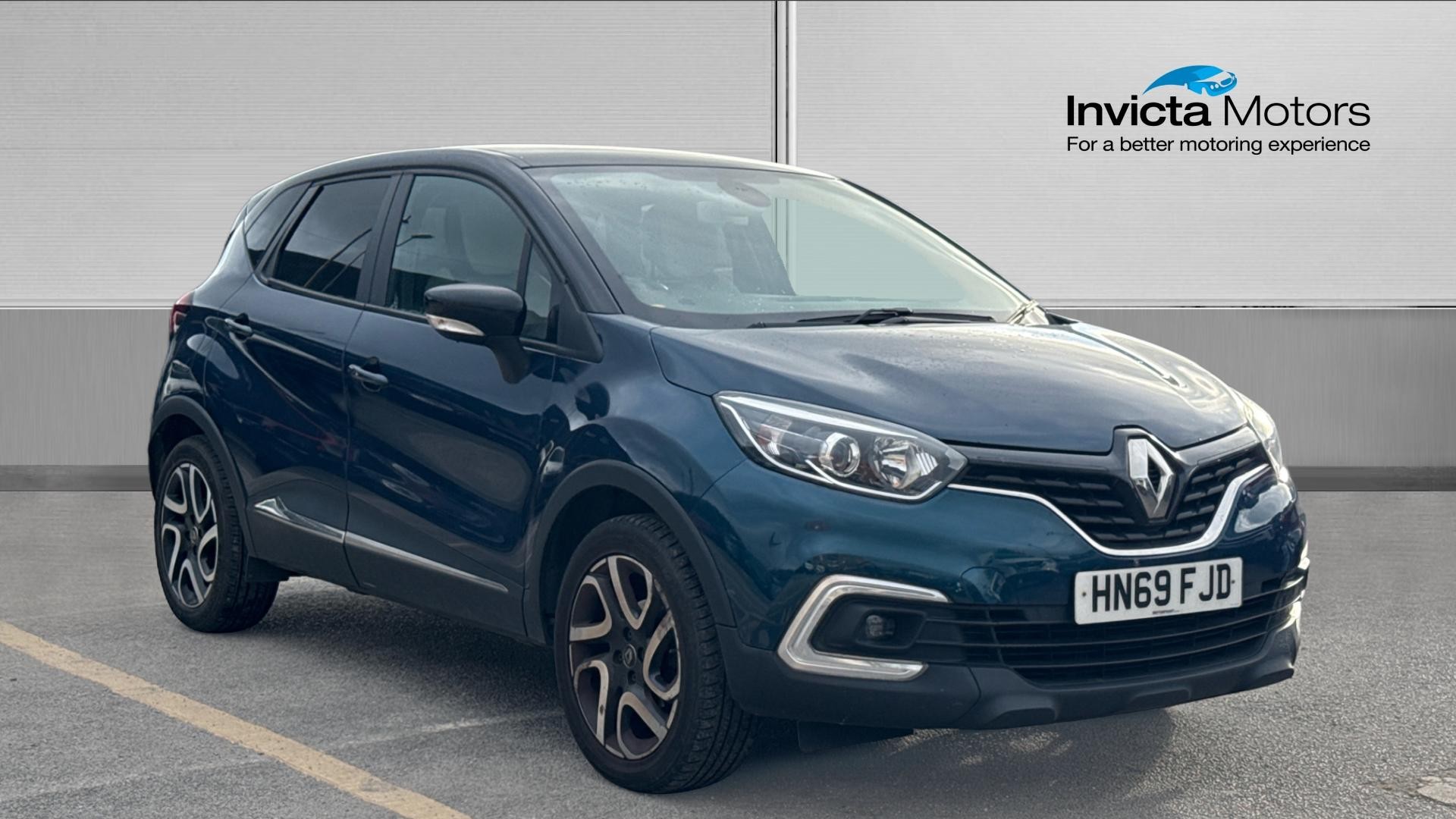 Main listing image - Renault Captur