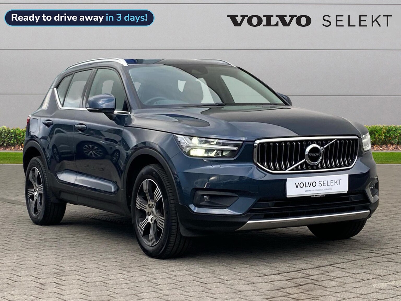 Main listing image - Volvo XC40