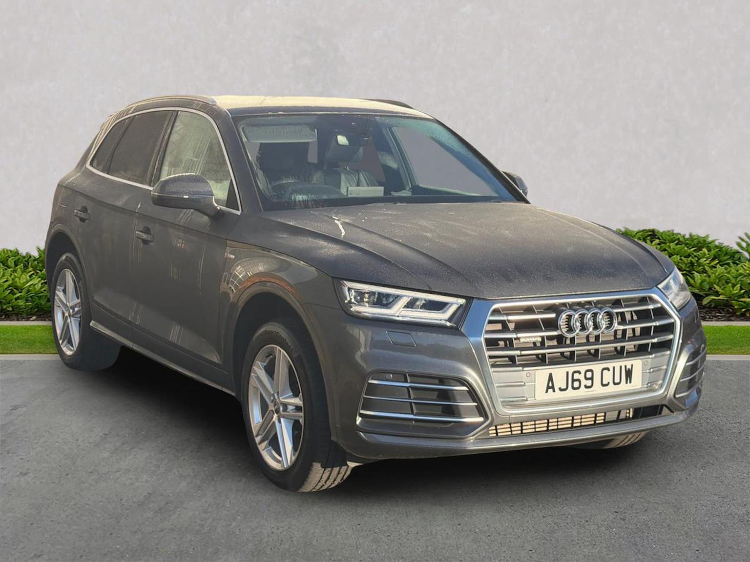 Main listing image - Audi Q5