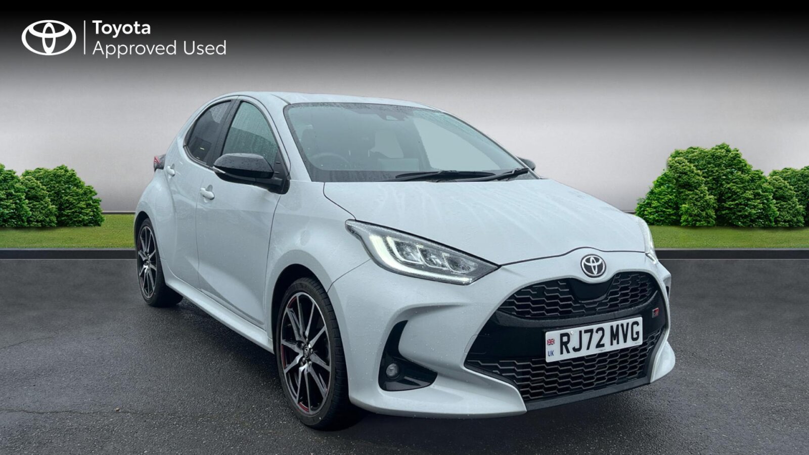 Main listing image - Toyota Yaris