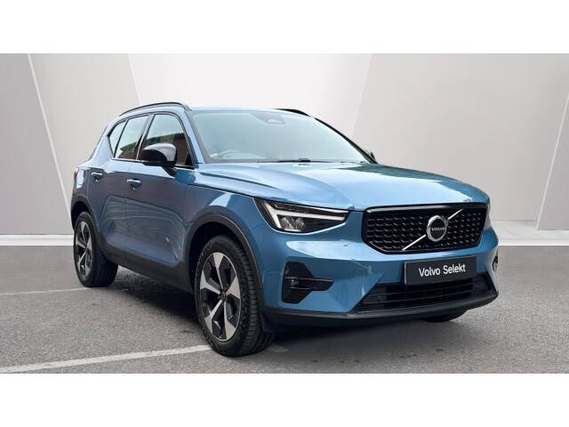 Main listing image - Volvo XC40