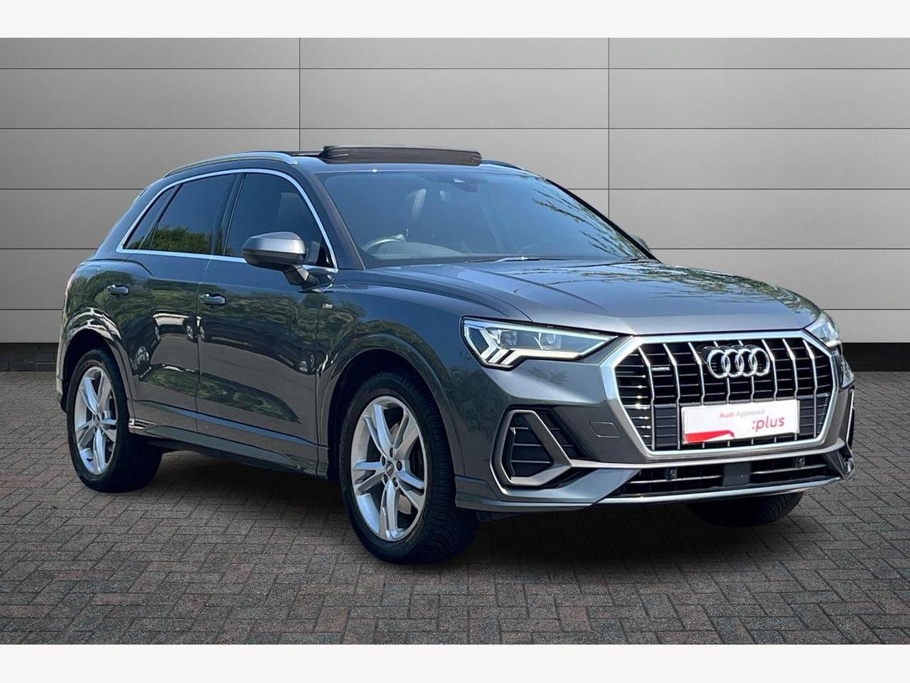 Main listing image - Audi Q3