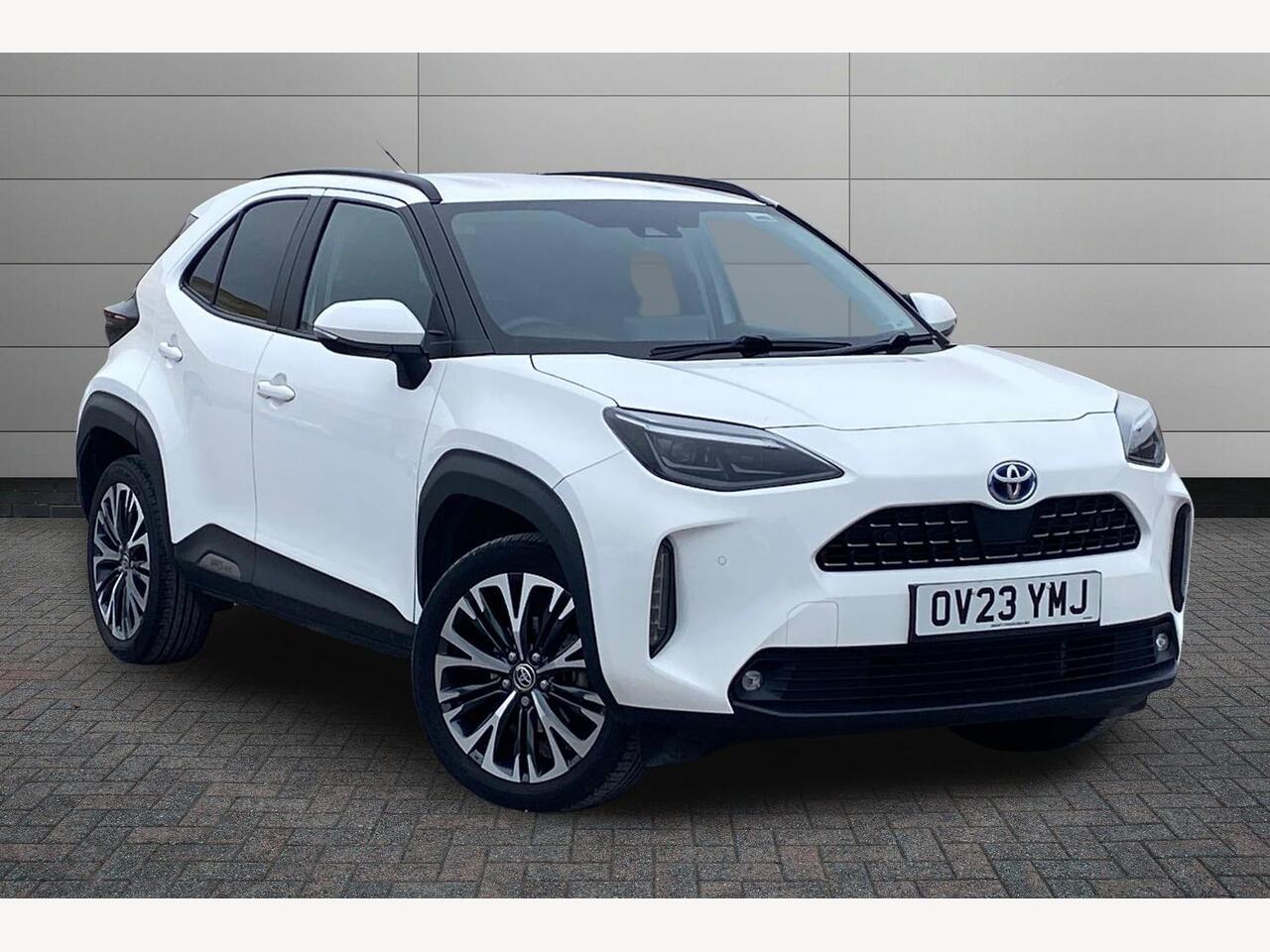 Main listing image - Toyota Yaris Cross