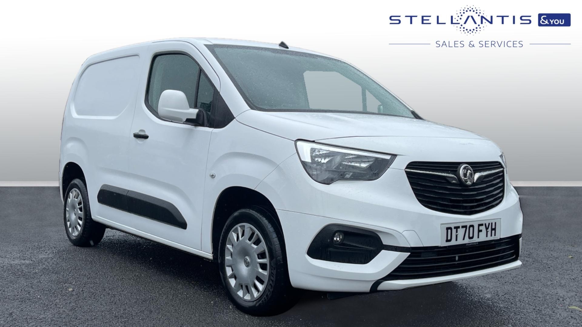 Main listing image - Vauxhall Combo Cargo