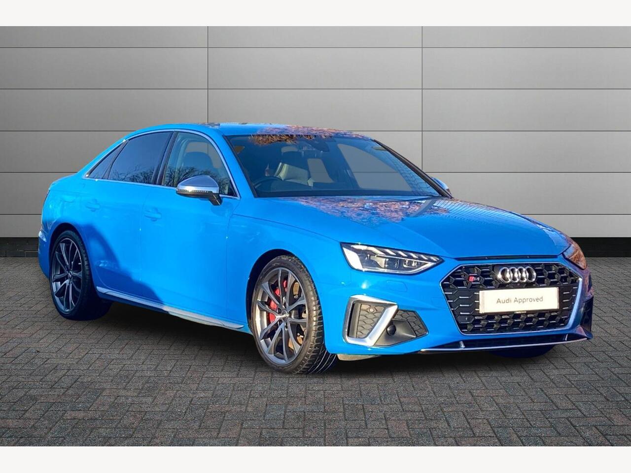 Main listing image - Audi S4