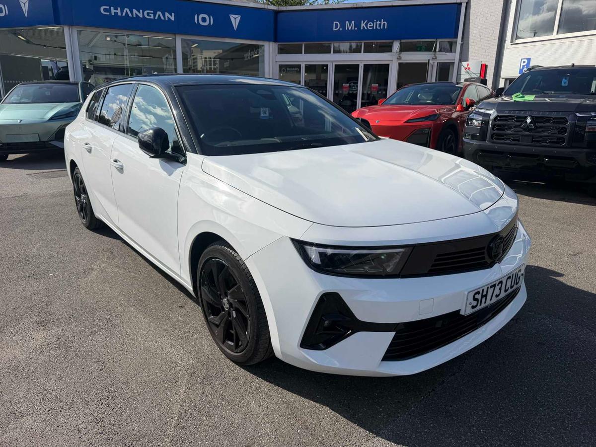 Main listing image - Vauxhall Astra
