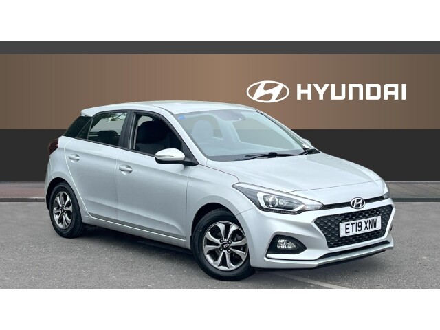 Main listing image - Hyundai i20