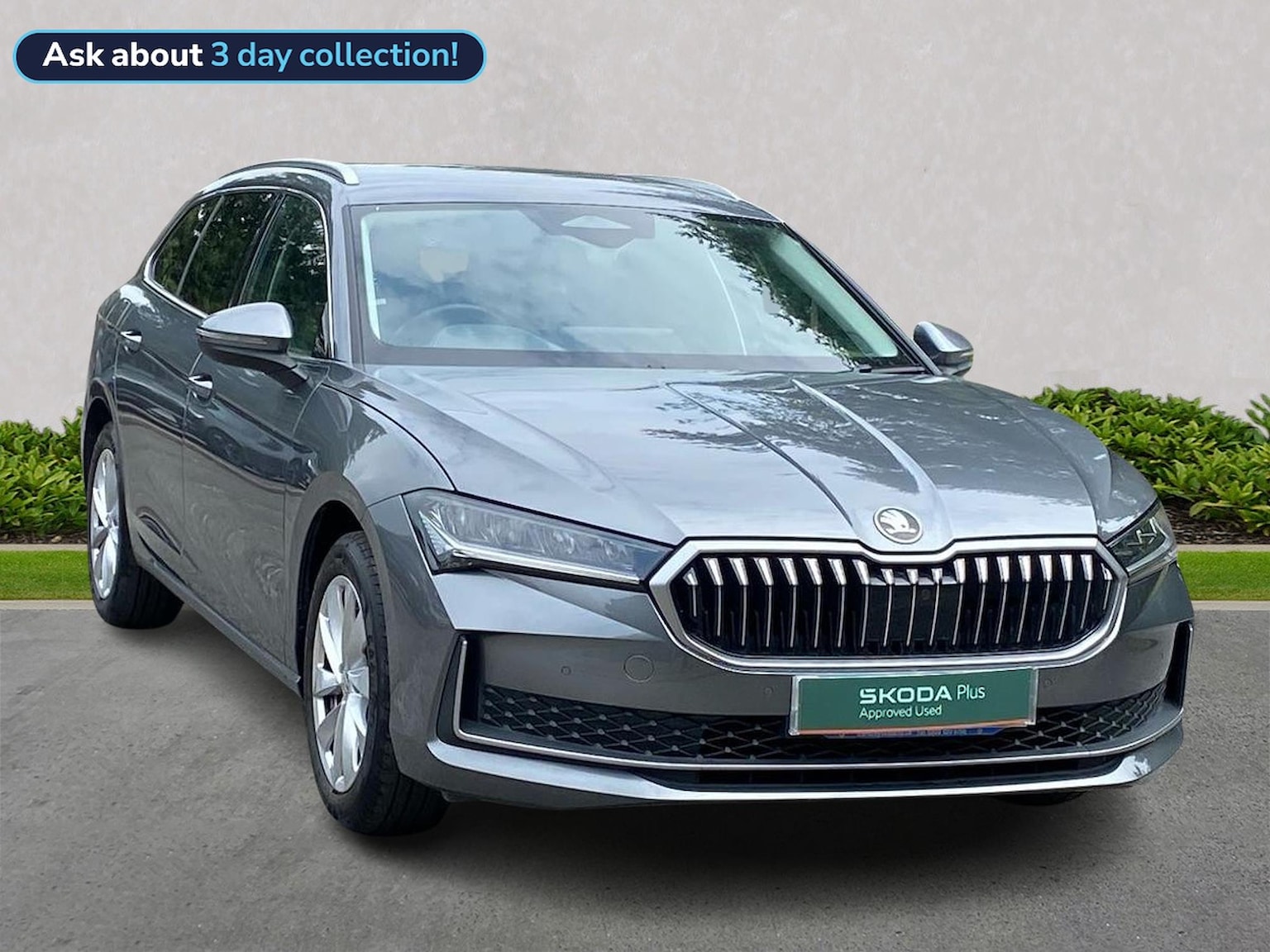 Main listing image - Skoda Superb Estate