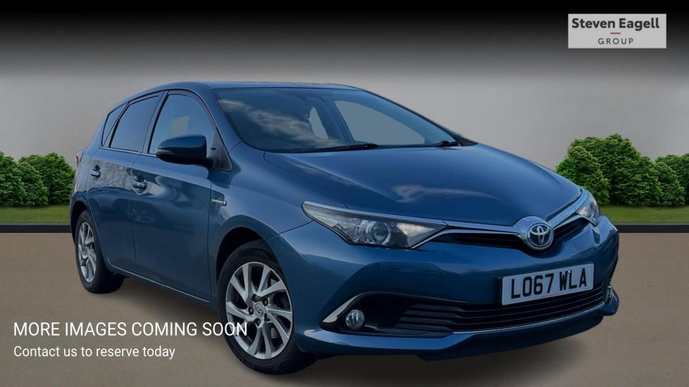 Main listing image - Toyota Auris