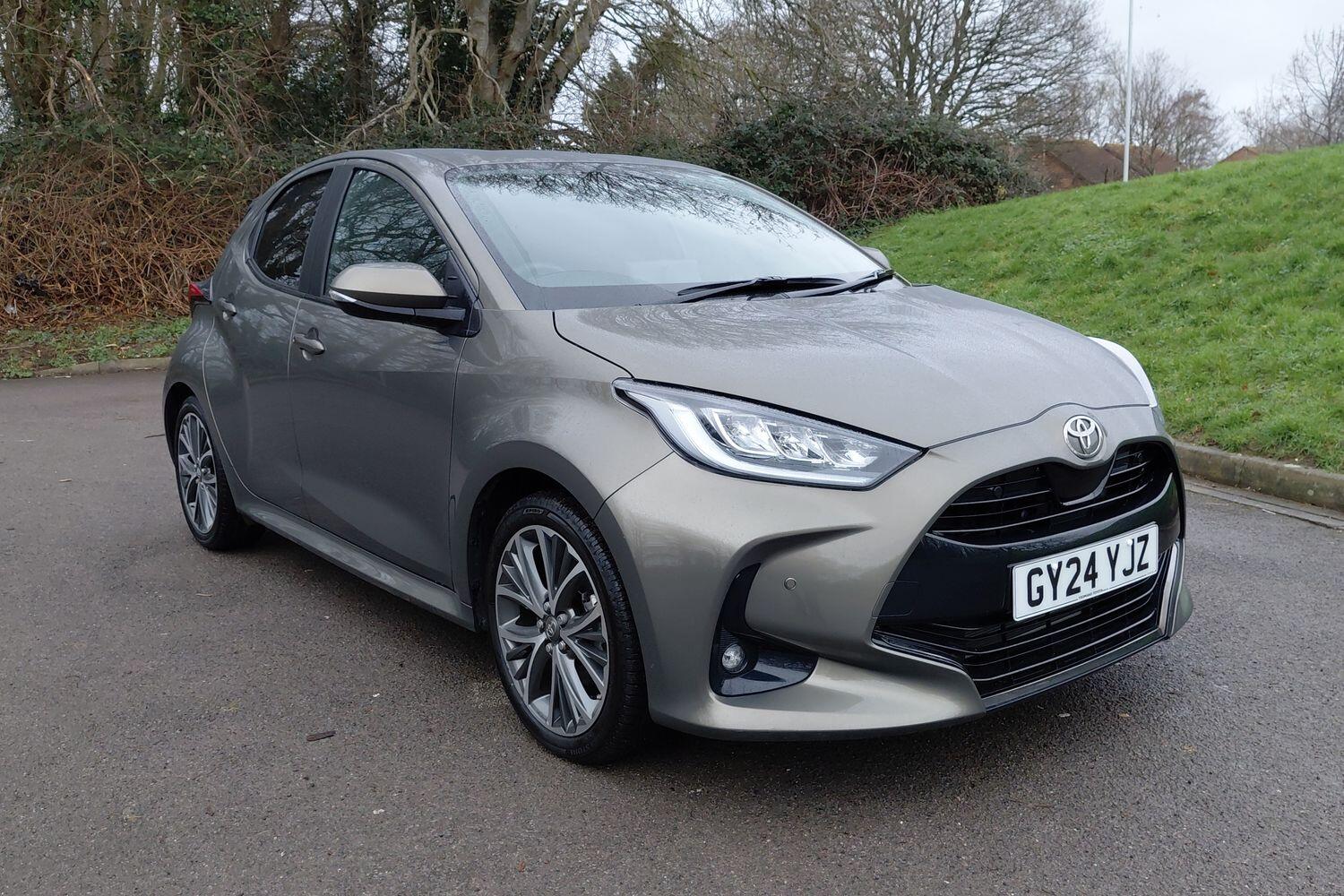 Main listing image - Toyota Yaris