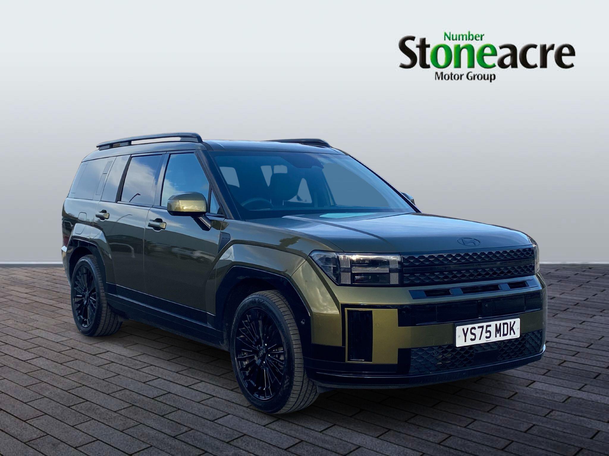 Main listing image - Hyundai Santa Fe