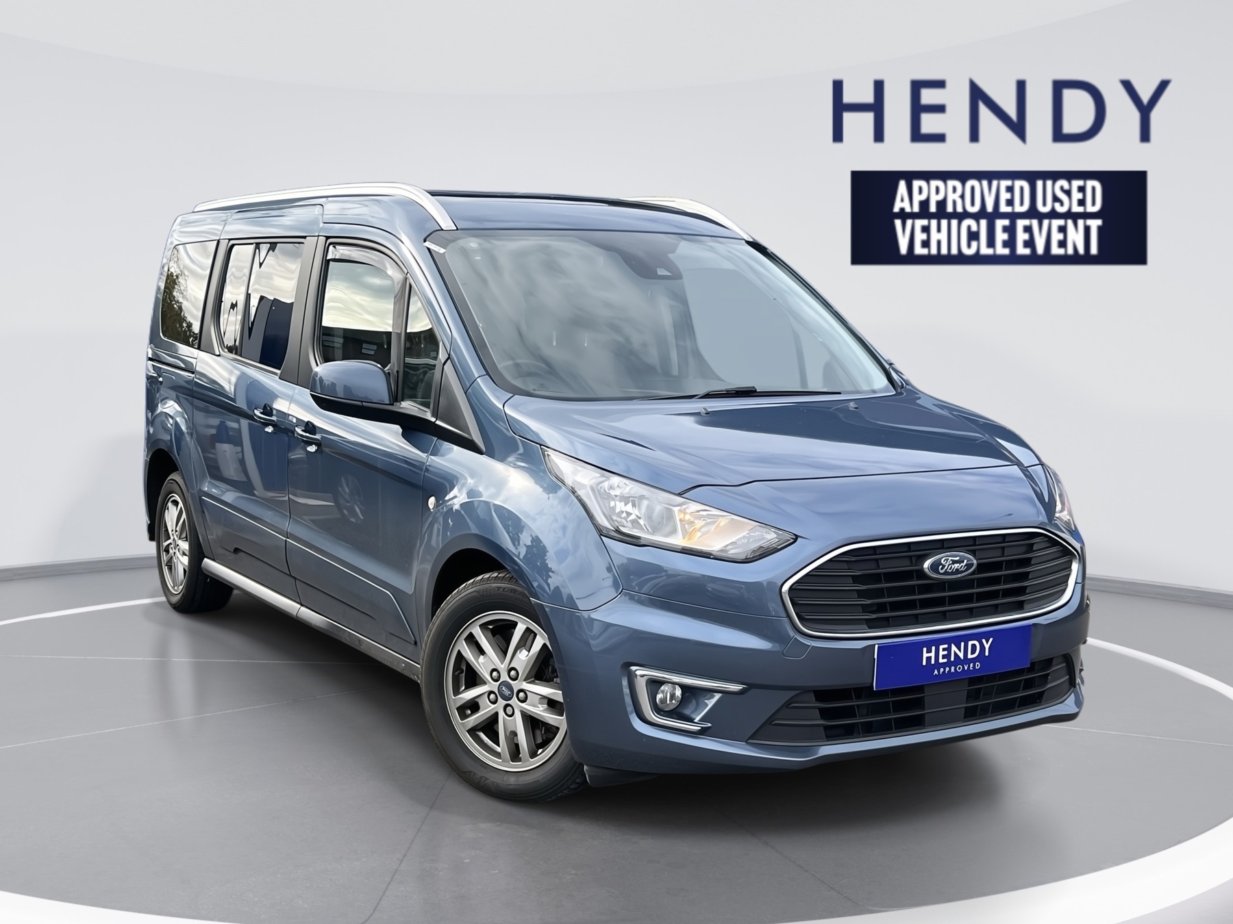 Main listing image - Ford Grand Tourneo Connect