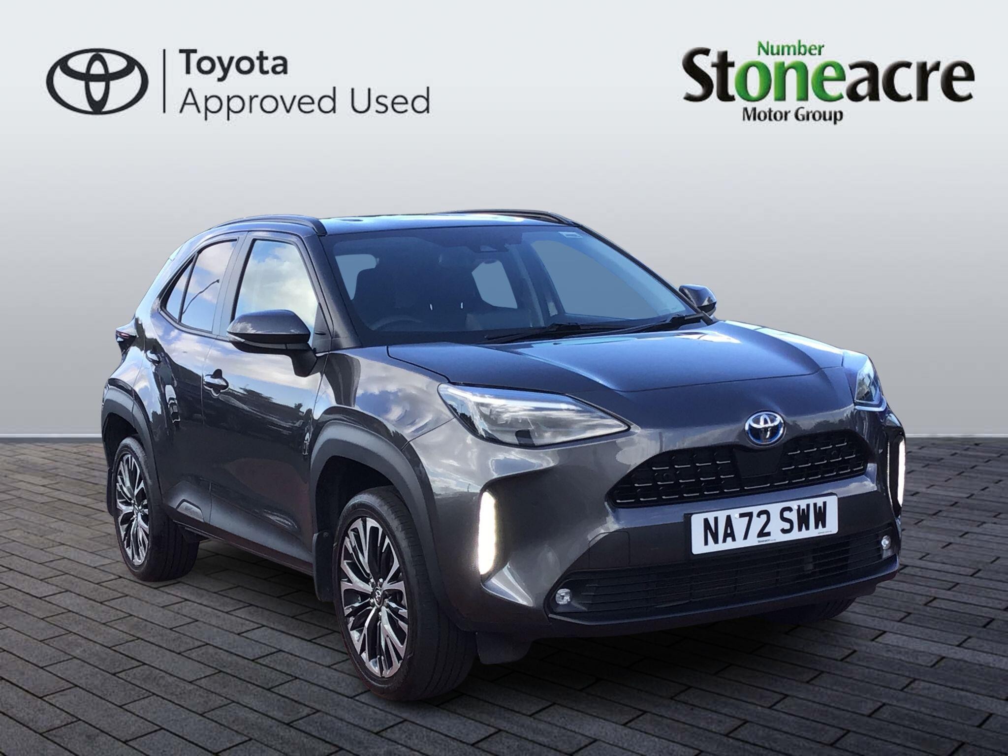 Main listing image - Toyota Yaris Cross