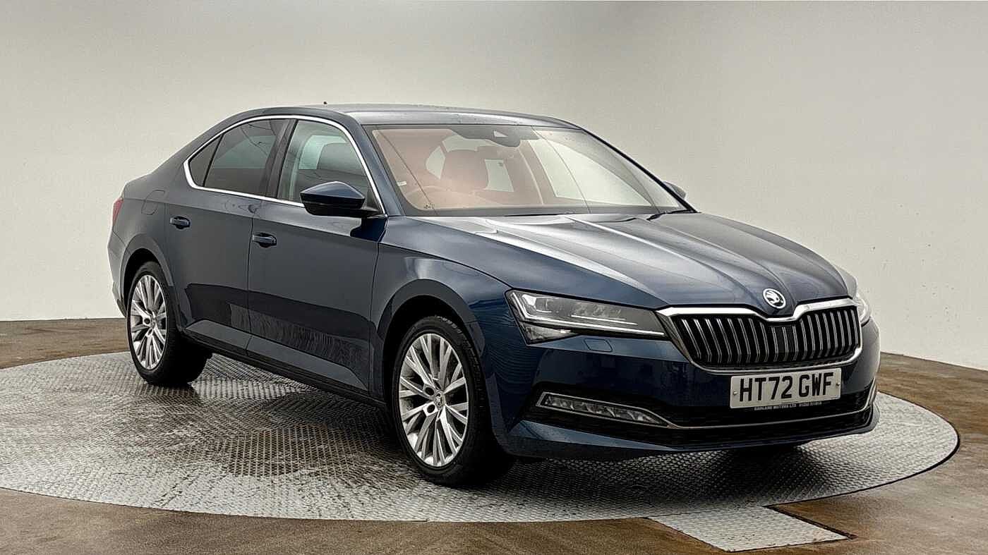 Main listing image - Skoda Superb