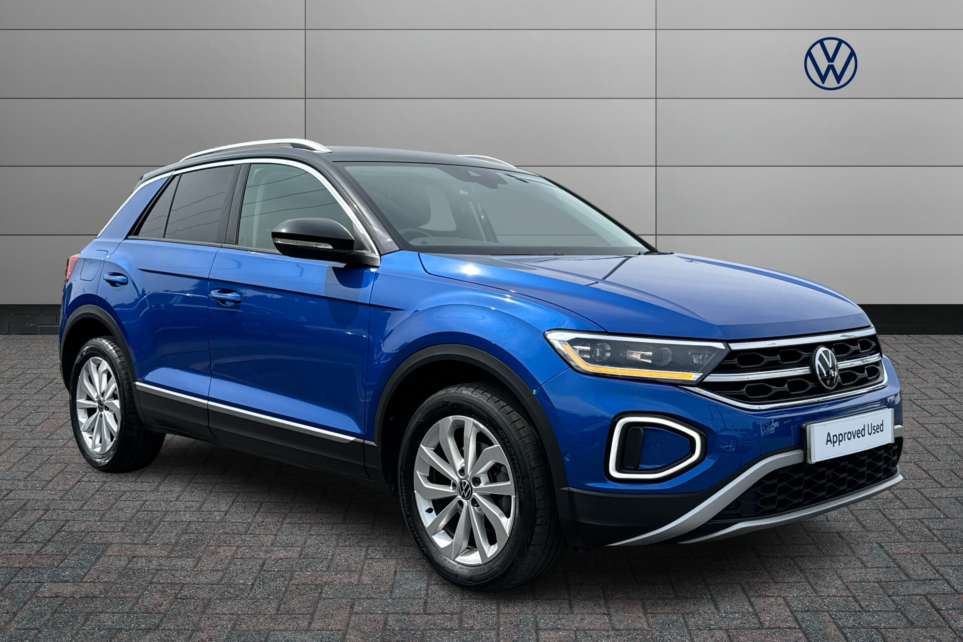 Main listing image - Volkswagen T-Roc