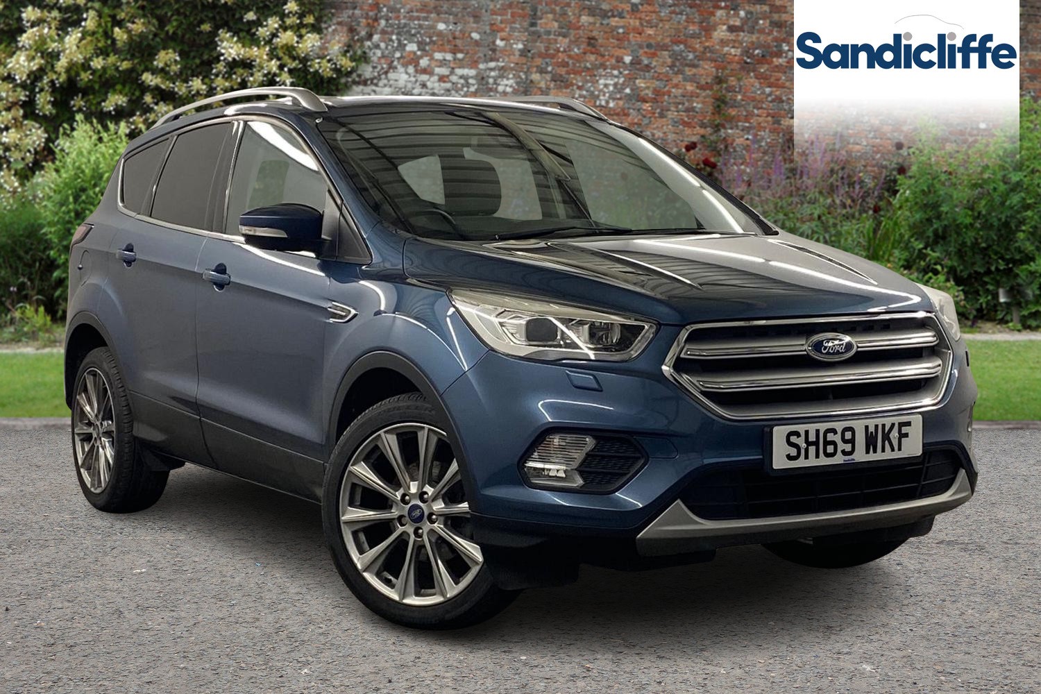 Main listing image - Ford Kuga