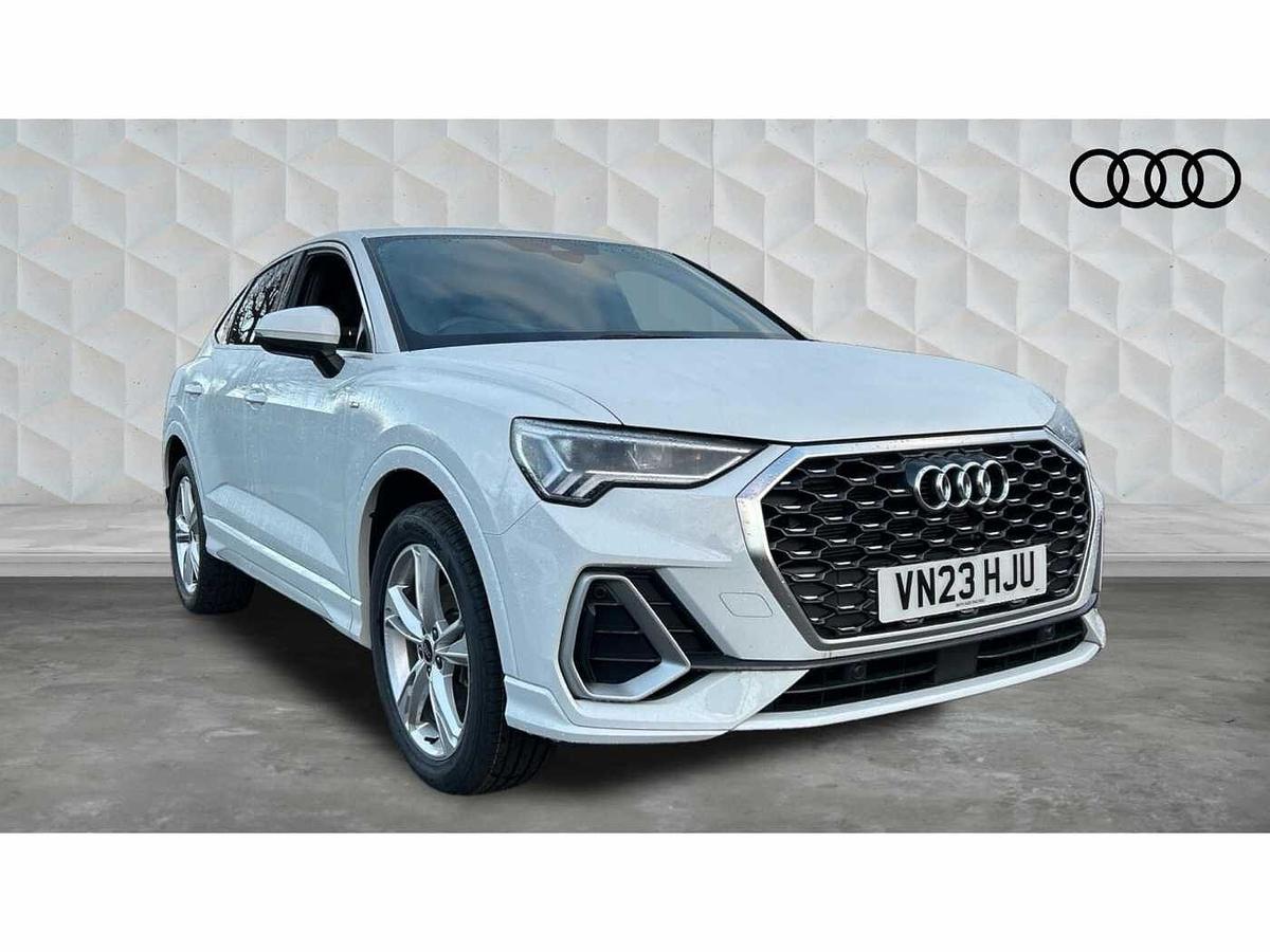 Main listing image - Audi Q3