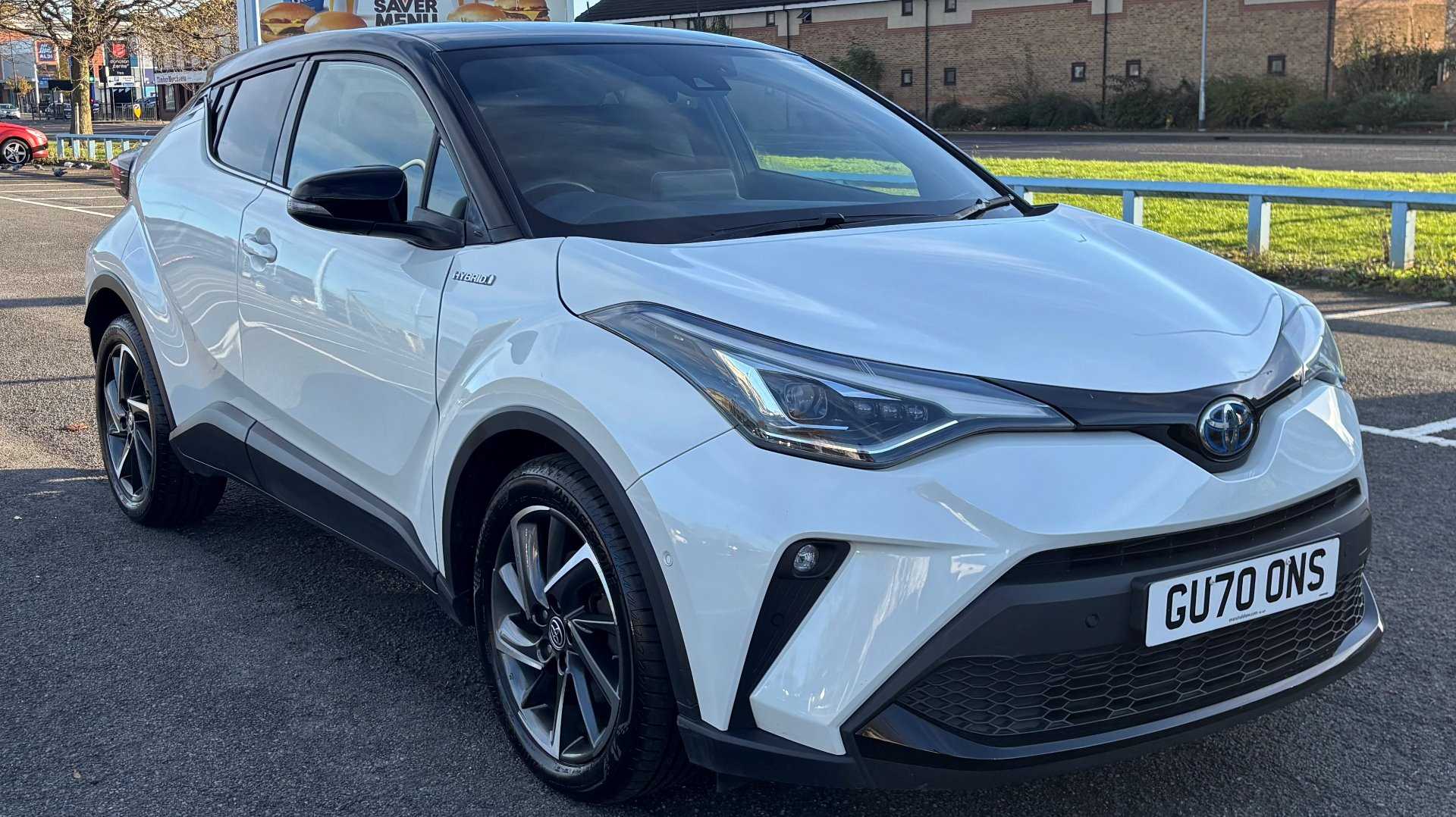 Main listing image - Toyota C-HR