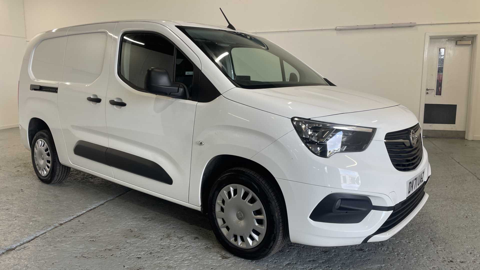 Main listing image - Vauxhall Combo Cargo