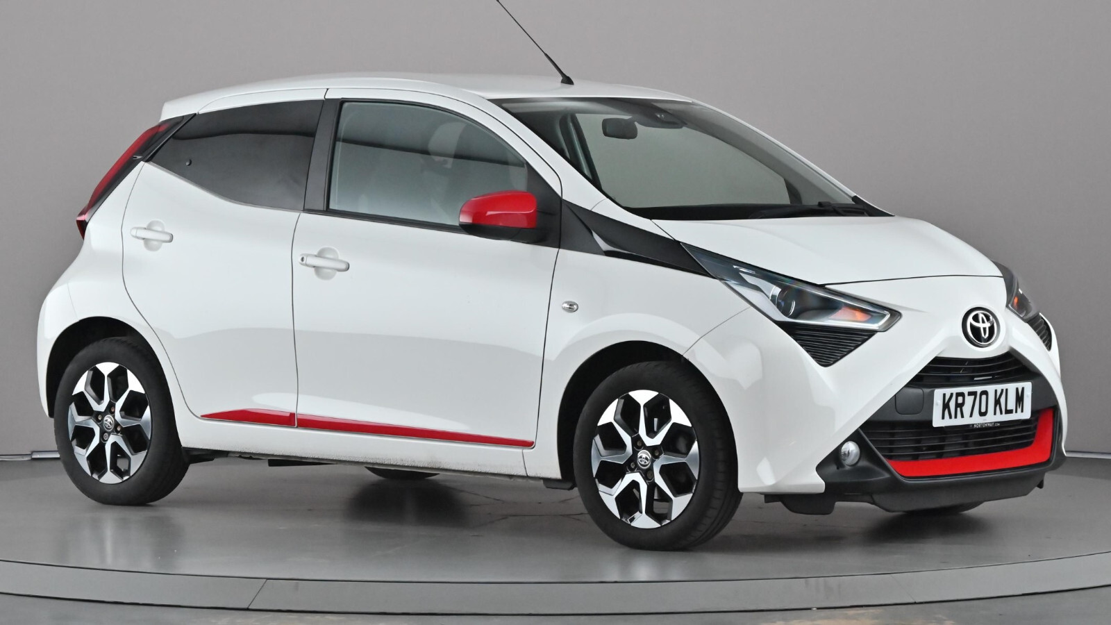 Main listing image - Toyota Aygo