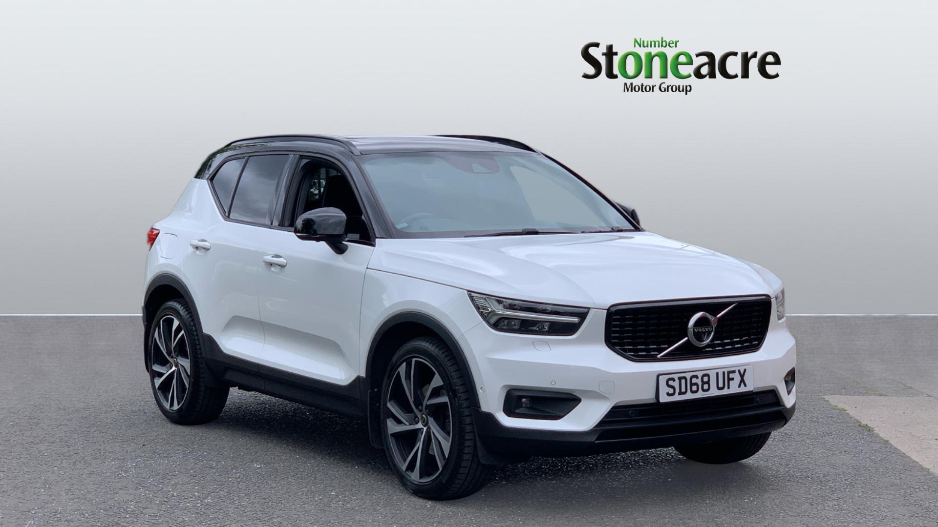 Main listing image - Volvo XC40