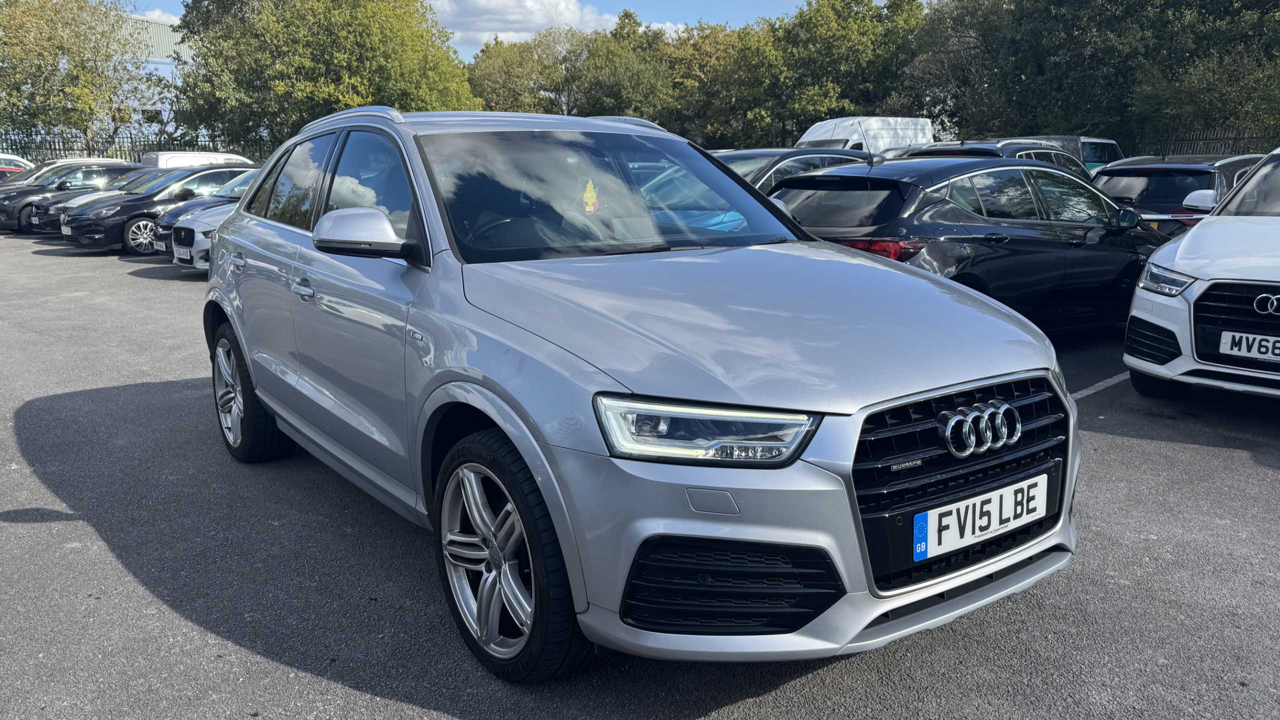 Main listing image - Audi Q3