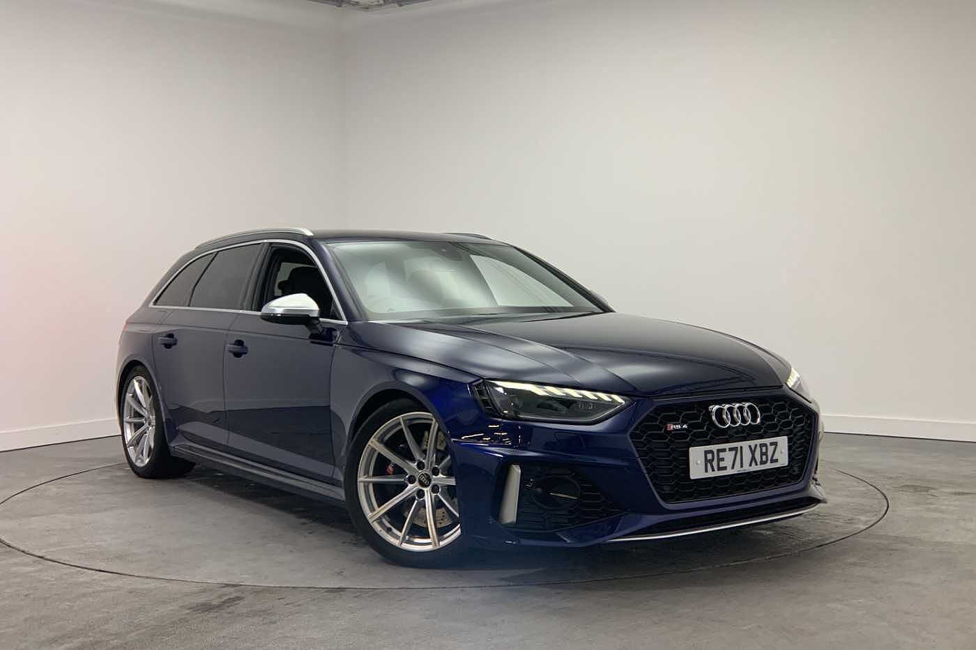 Main listing image - Audi RS4