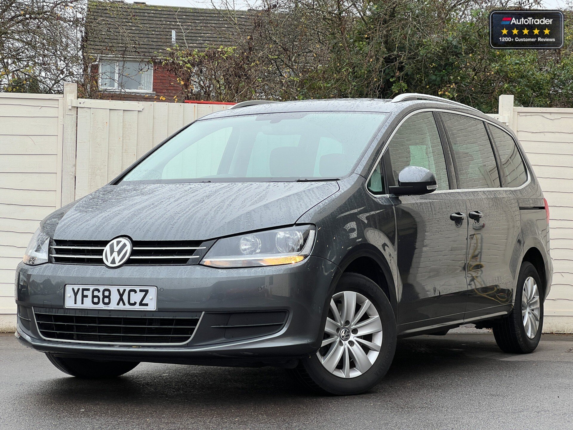 Main listing image - Volkswagen Sharan