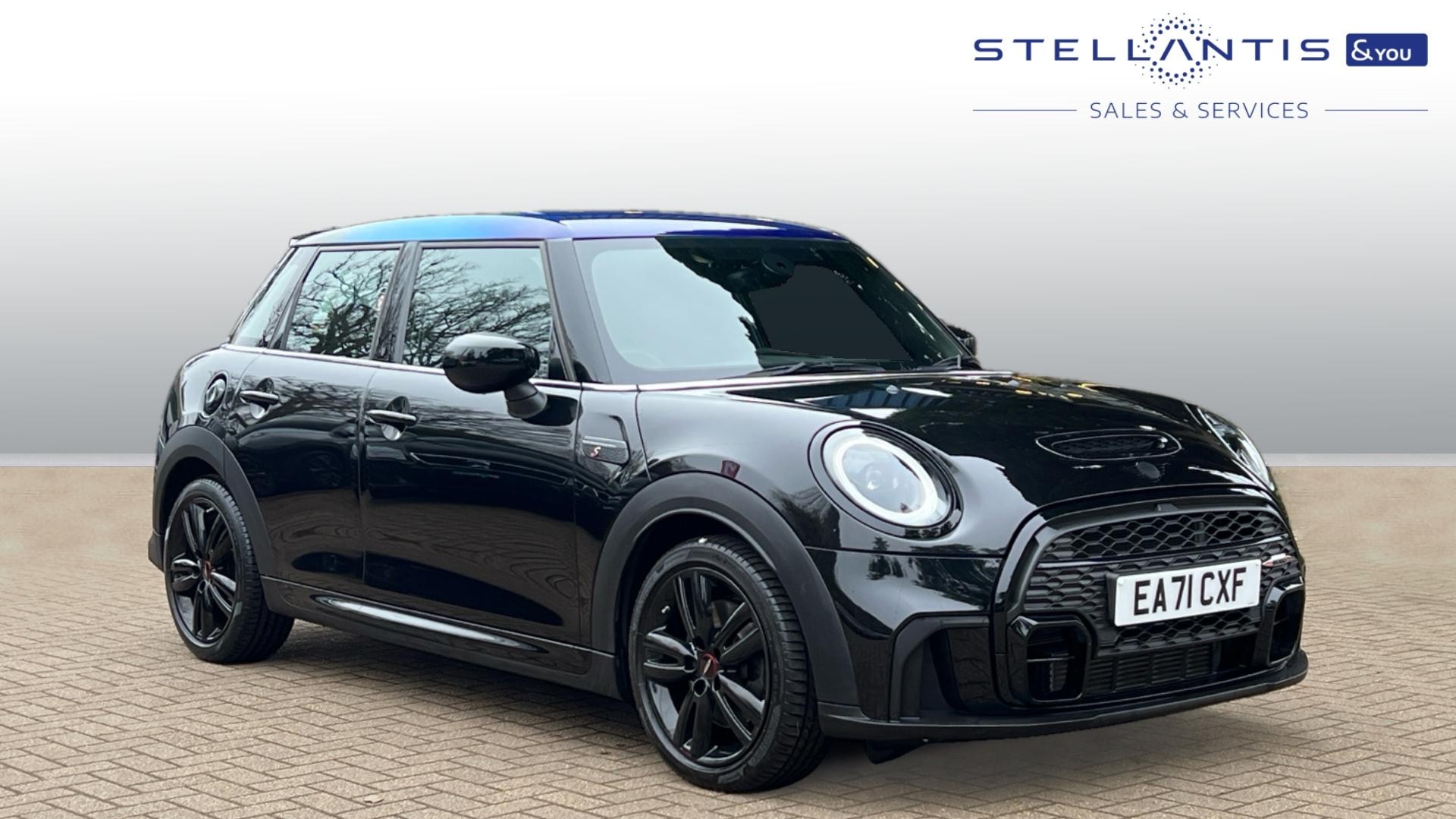 Main listing image - MINI Hatchback 5dr