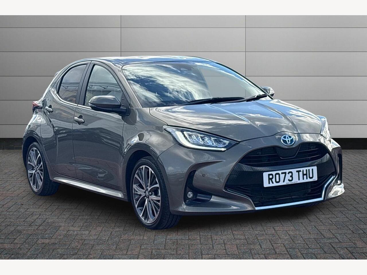 Main listing image - Toyota Yaris