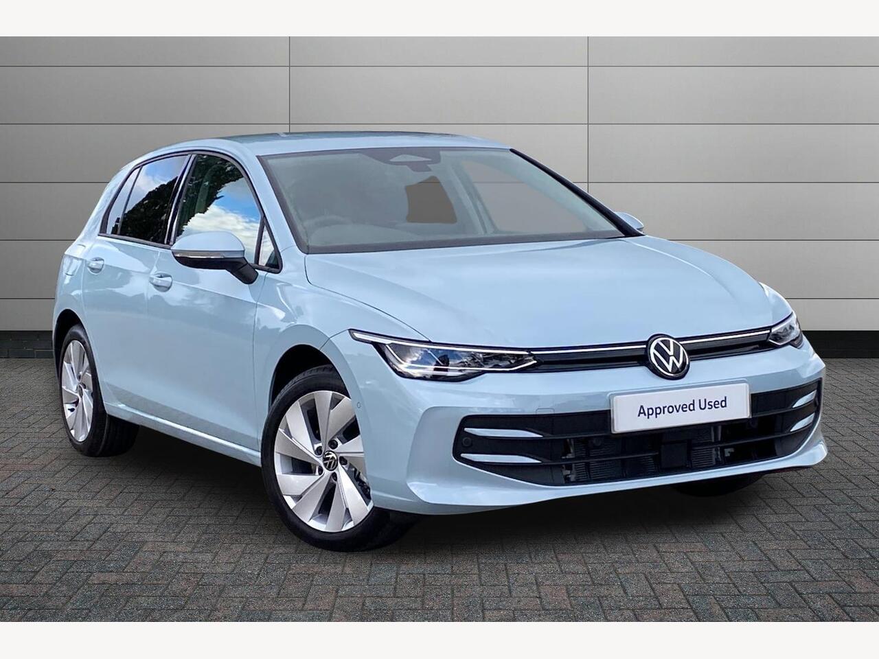 Main listing image - Volkswagen Golf
