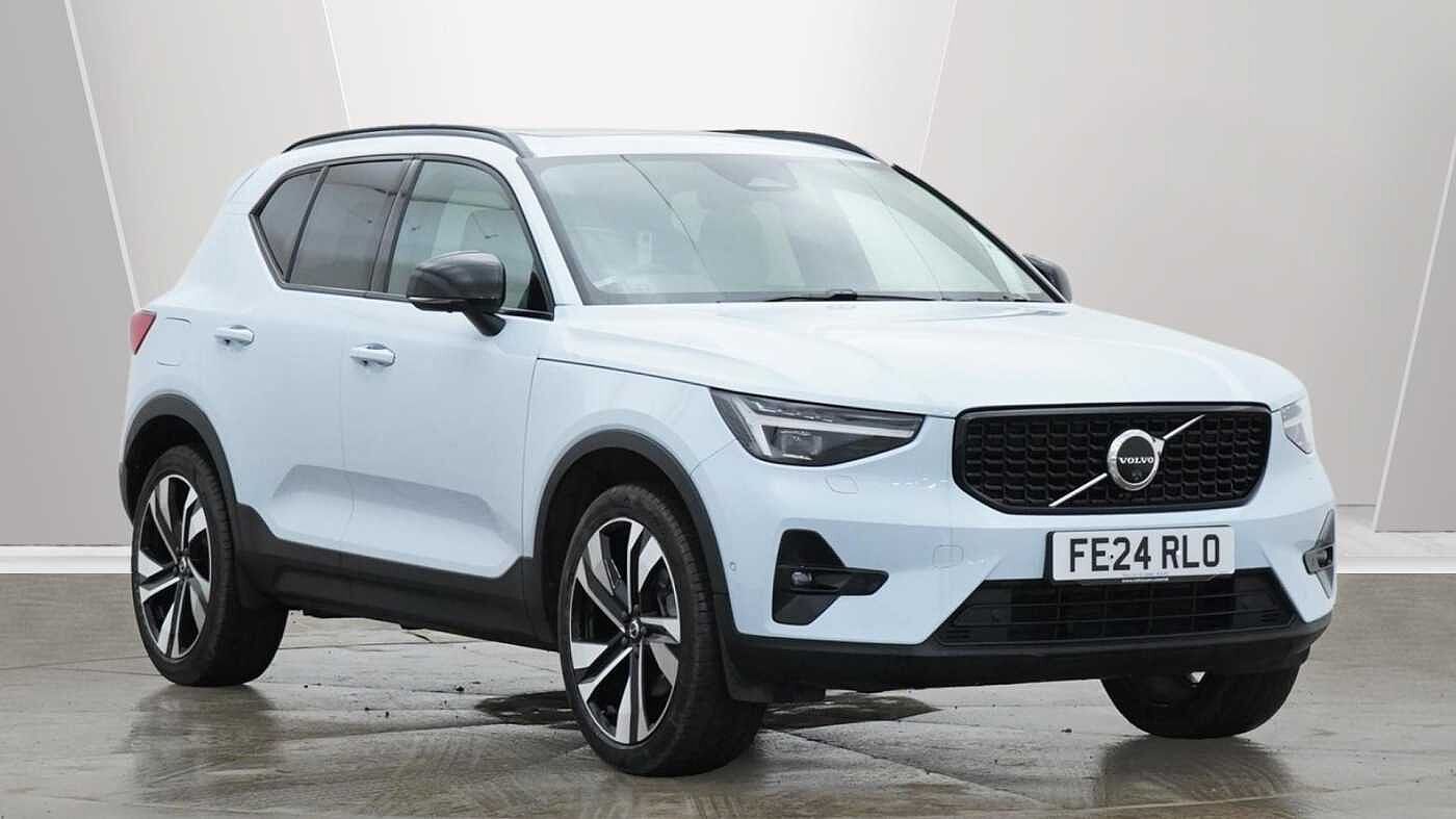 Main listing image - Volvo XC40