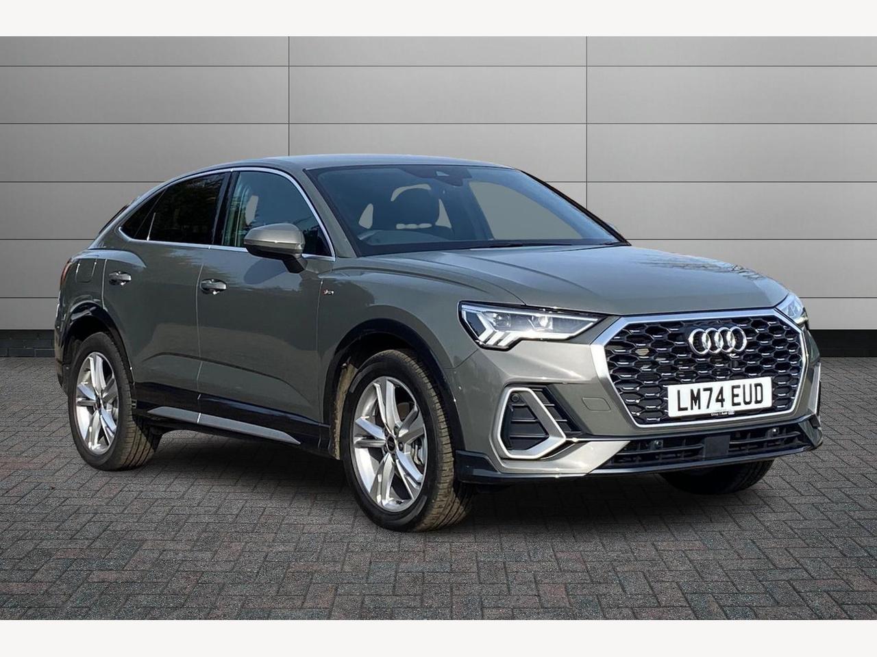 Main listing image - Audi Q3