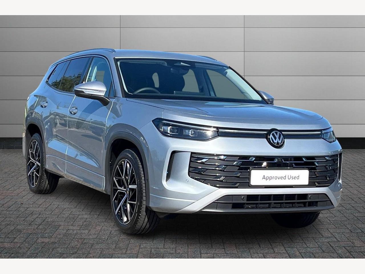 Main listing image - Volkswagen Tayron