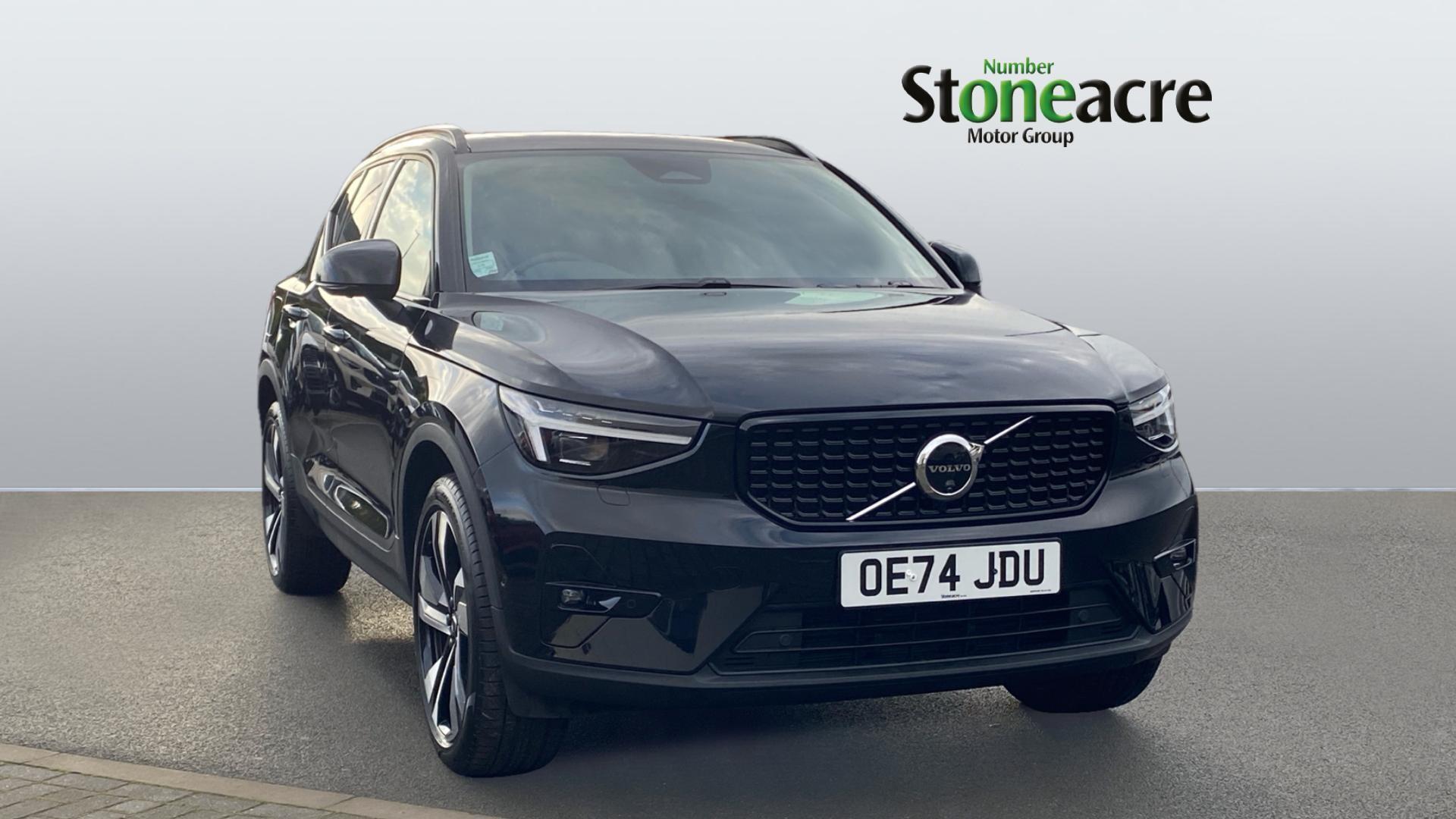Main listing image - Volvo XC40