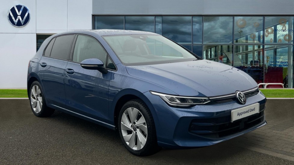 Main listing image - Volkswagen Golf