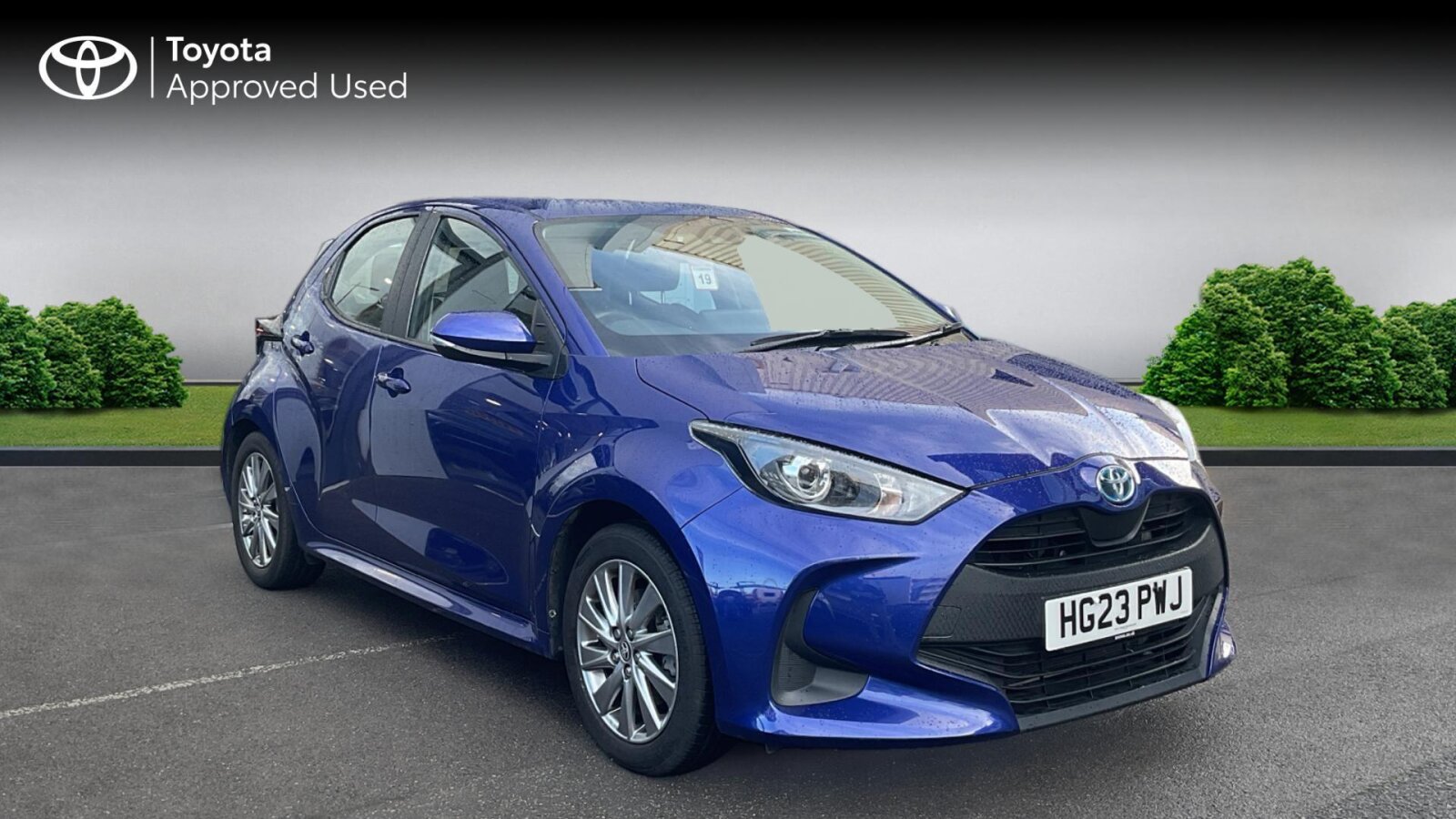 Main listing image - Toyota Yaris