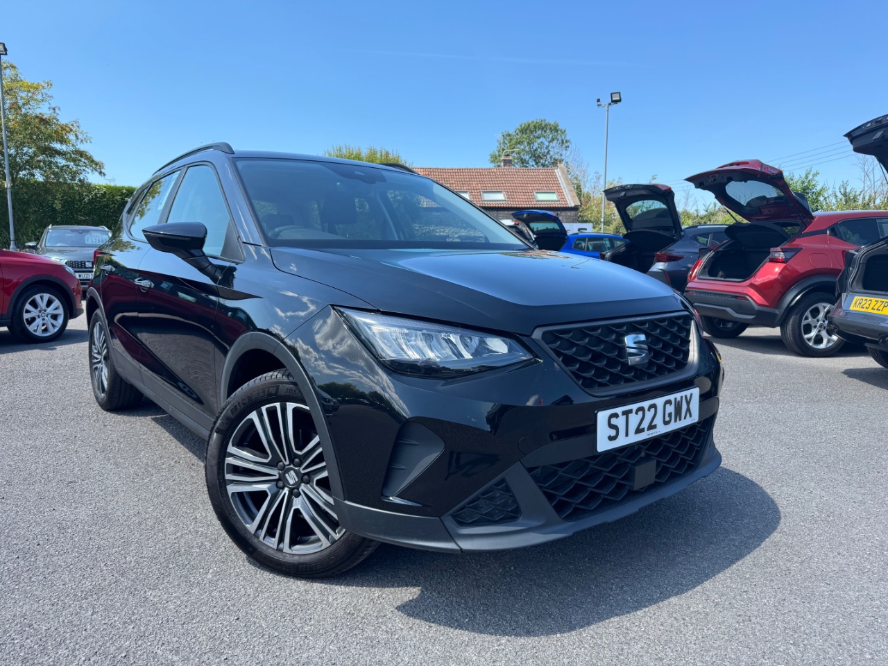 Main listing image - SEAT Arona
