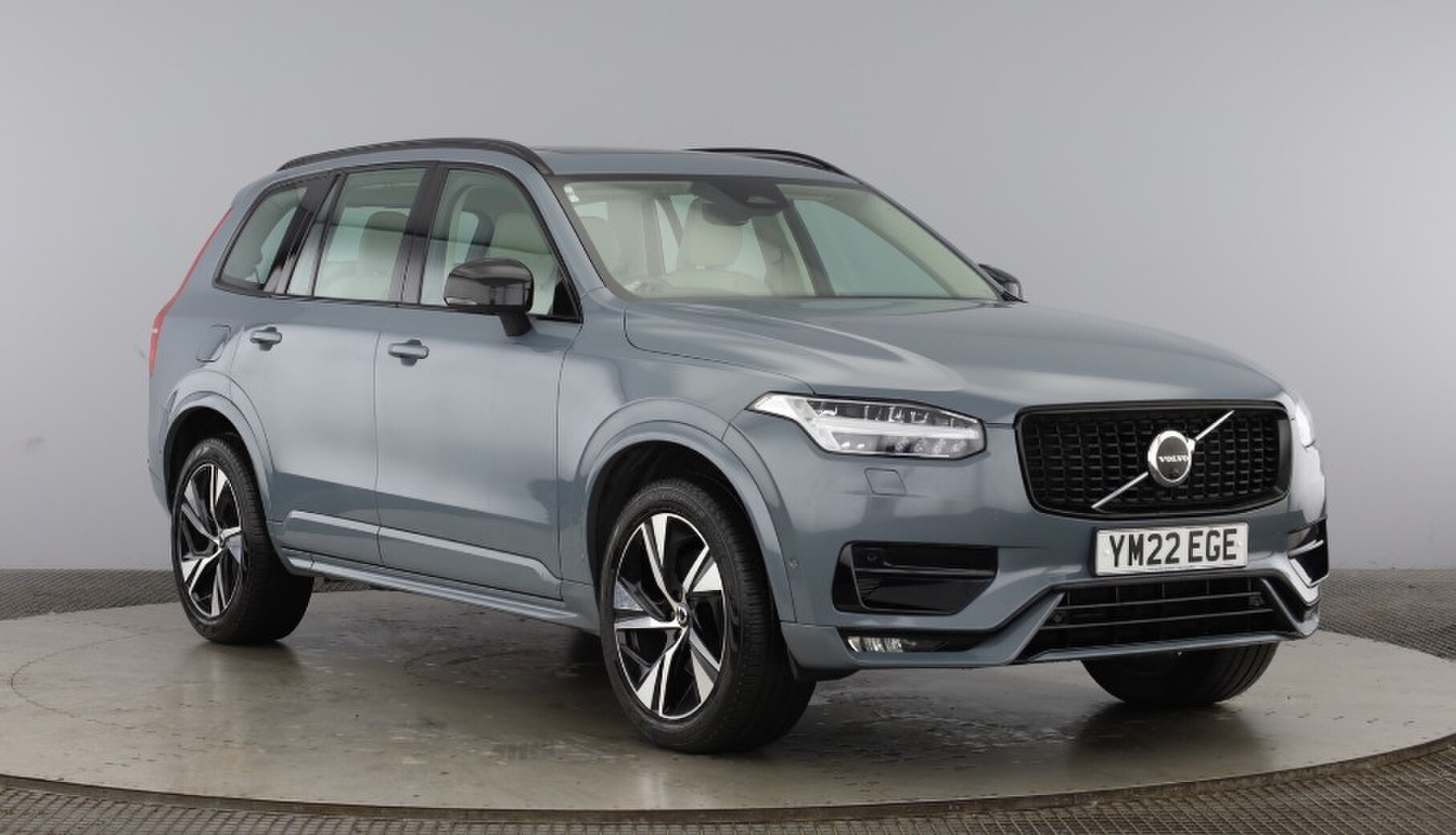 Main listing image - Volvo XC90