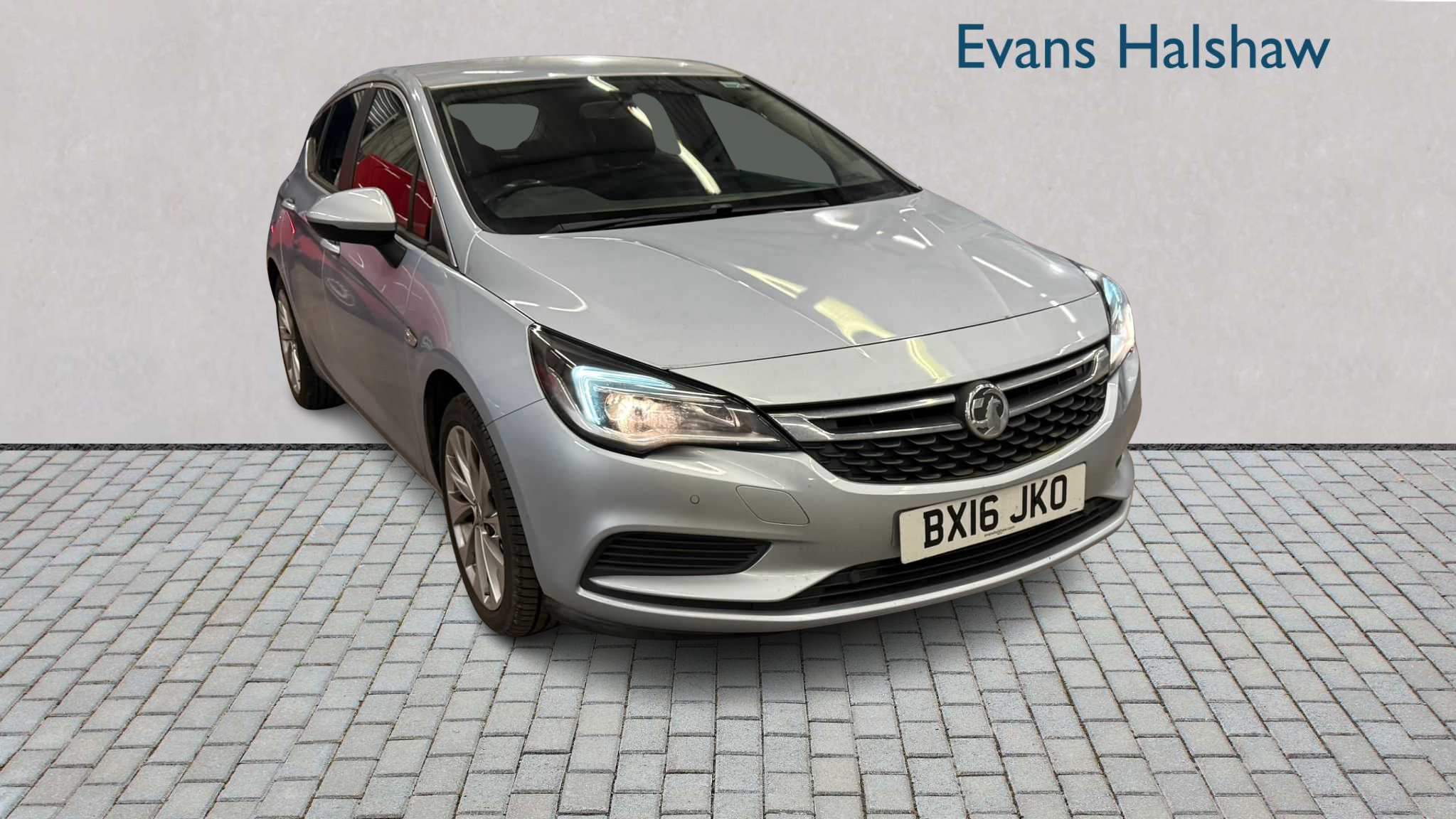 Main listing image - Vauxhall Astra