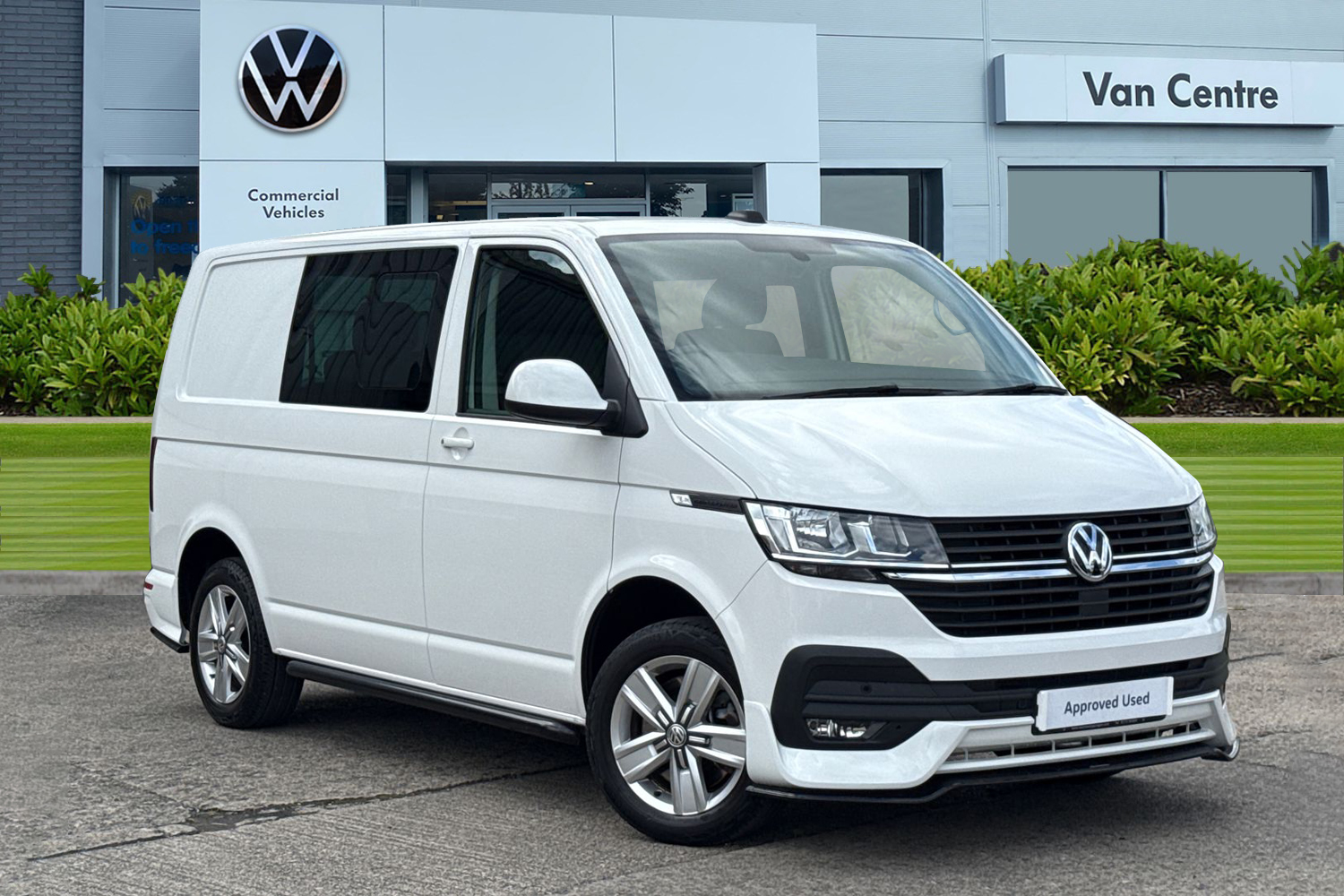 Main listing image - Volkswagen Transporter