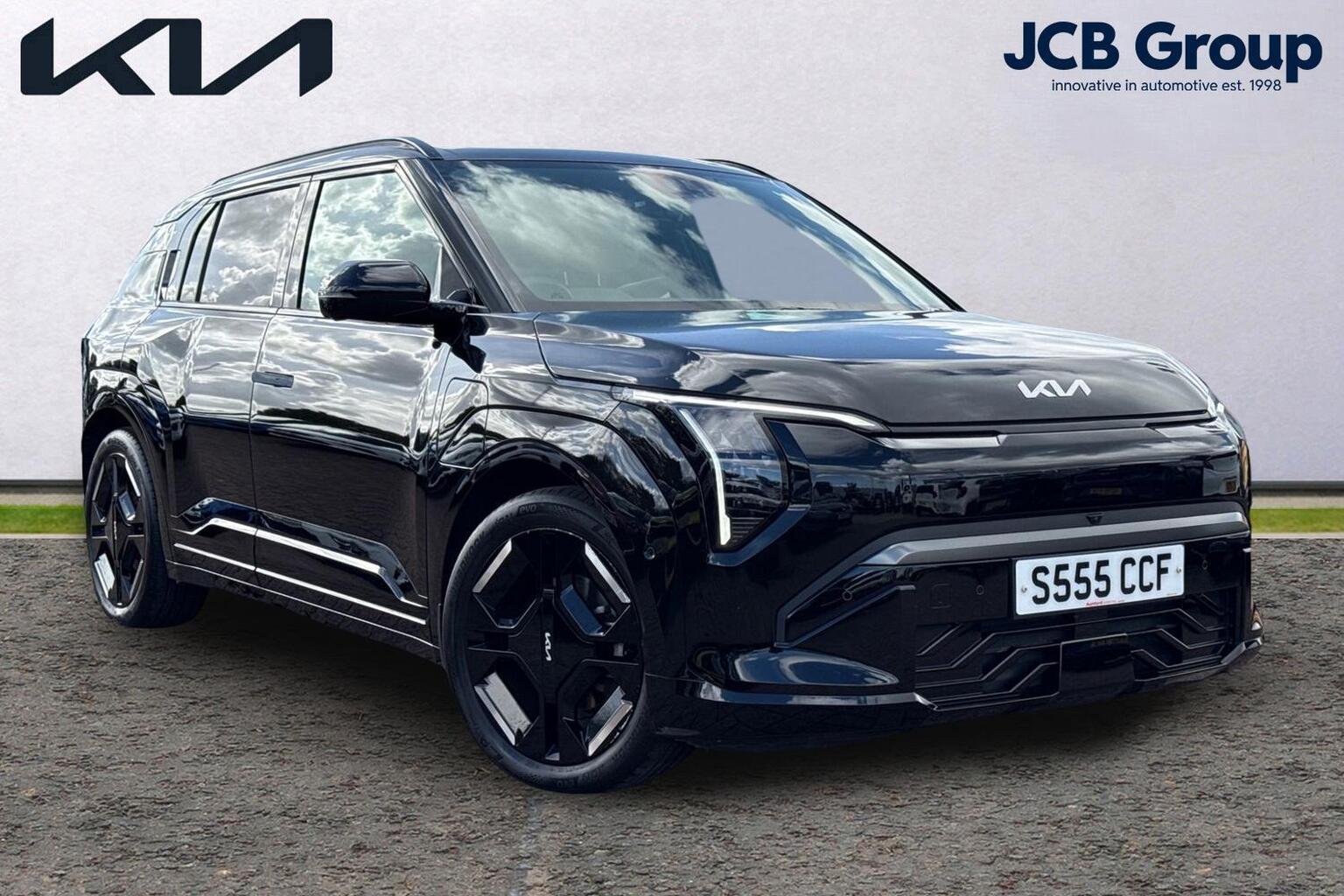Main listing image - Kia EV3