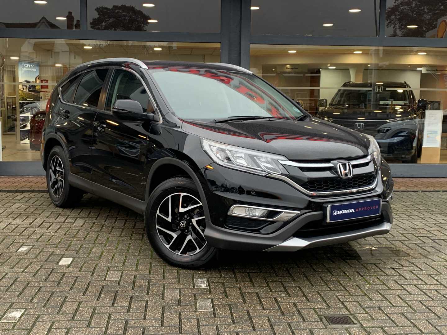 Main listing image - Honda CR-V