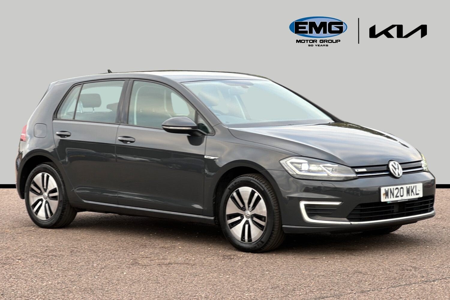 Main listing image - Volkswagen e-Golf